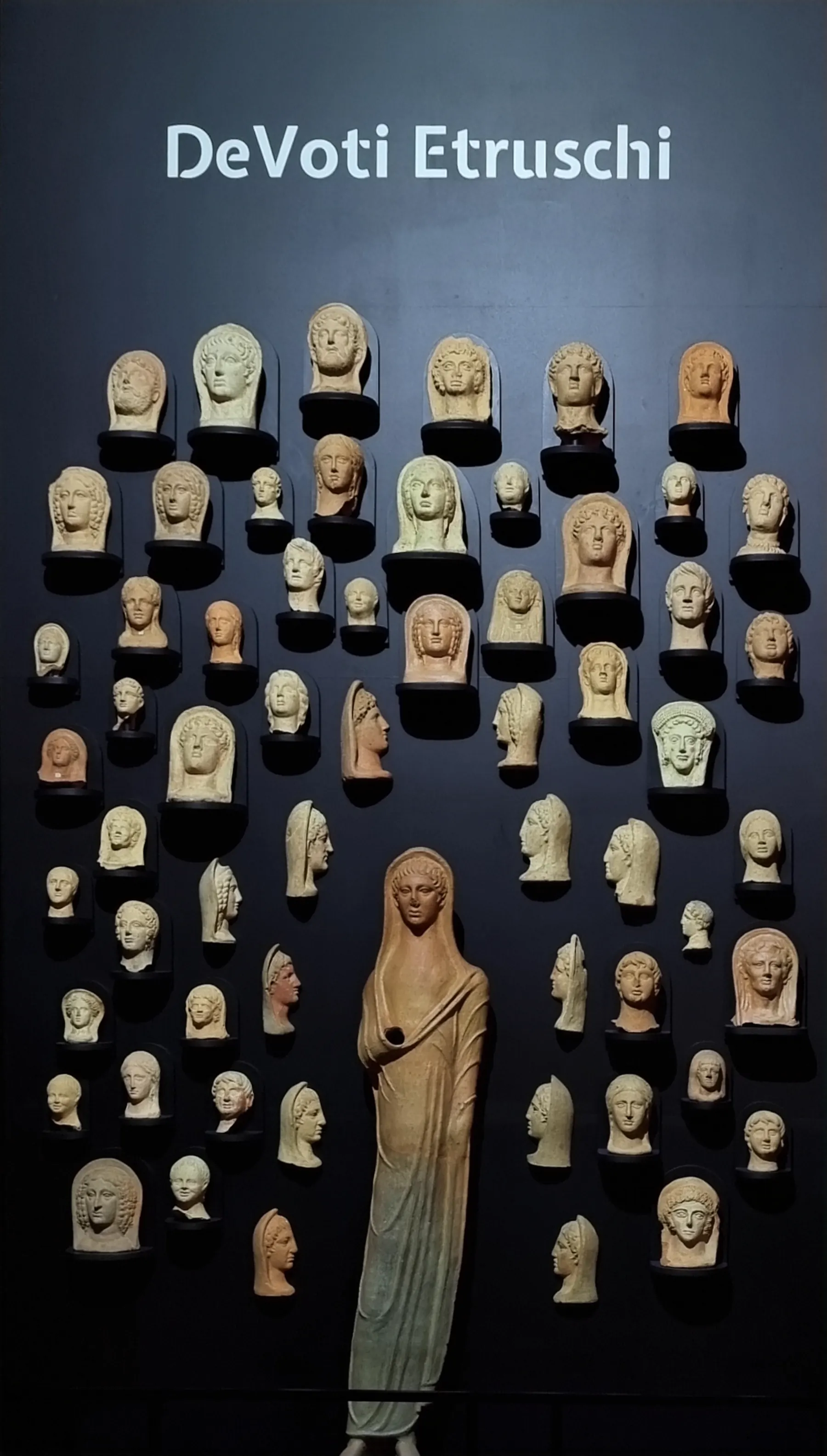 Devoti Etruschi, documentazione fotografica 02
